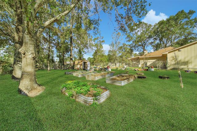 414 Mariachi Street, Crosby, TX 77532