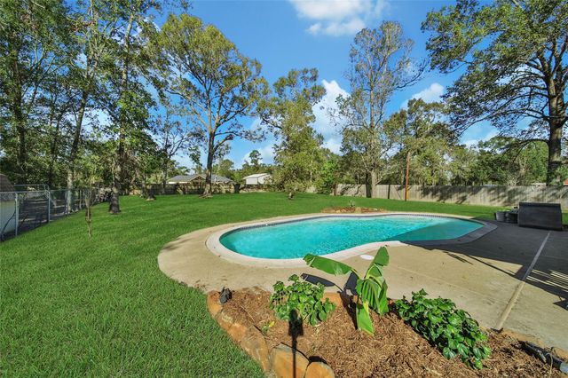 414 Mariachi Street, Crosby, TX 77532