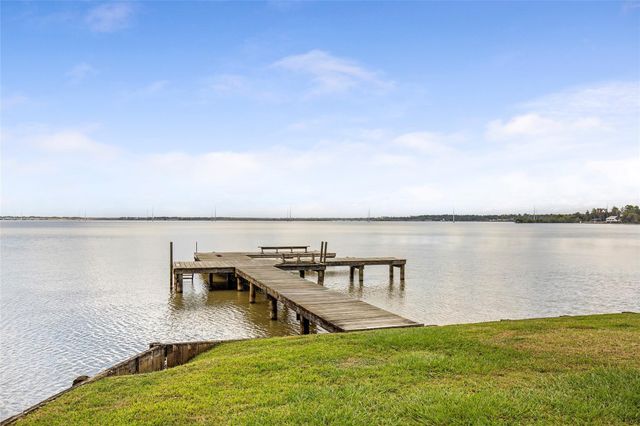 414 Mariachi Street, Crosby, TX 77532