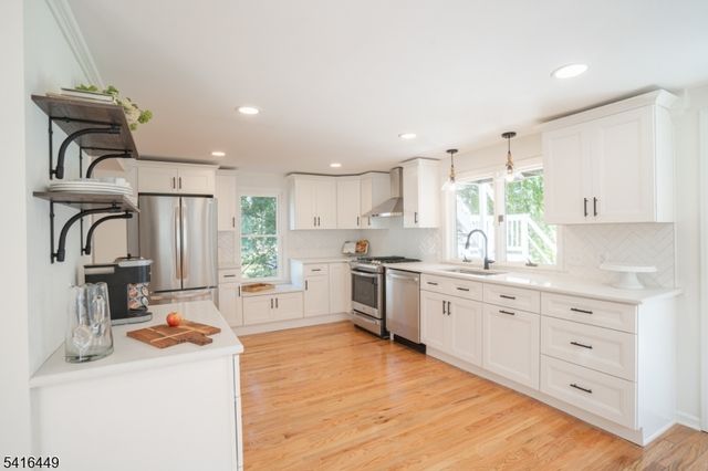 86 Kingwood Stockton Rd, Delaware Twp., NJ 08559