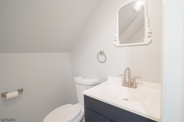 86 Kingwood Stockton Rd, Delaware Twp., NJ 08559