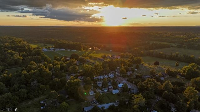 86 Kingwood Stockton Rd, Delaware Twp., NJ 08559