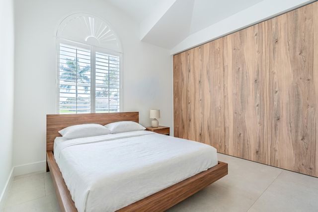 13090 Touchstone Place, Palm Beach Gardens, FL 33418