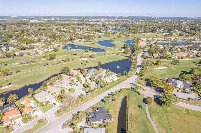 13090 Touchstone Place, Palm Beach Gardens, FL 33418