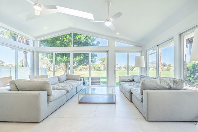 13090 Touchstone Place, Palm Beach Gardens, FL 33418