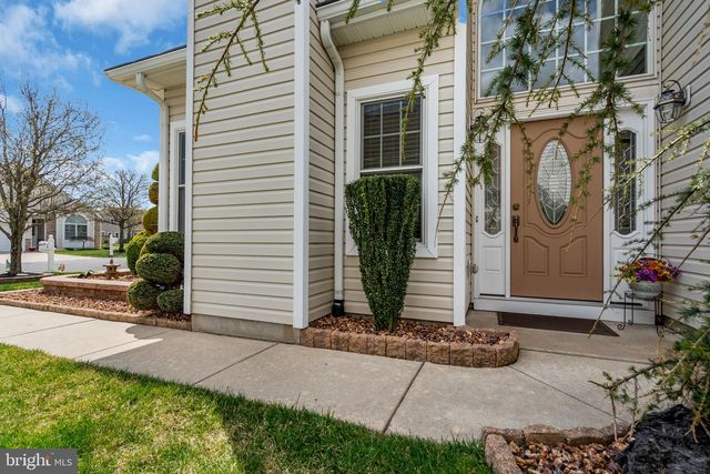 30 POINT PLEASANT DR, Waretown, NJ 08758