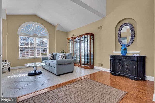 30 POINT PLEASANT DR, Waretown, NJ 08758
