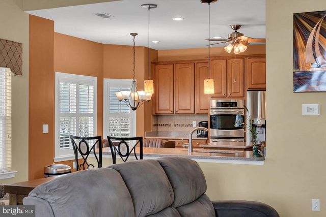 30 POINT PLEASANT DR, Waretown, NJ 08758