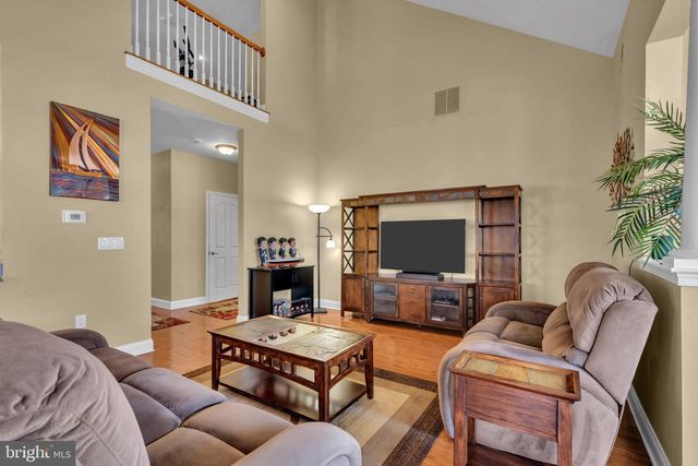 30 POINT PLEASANT DR, Waretown, NJ 08758