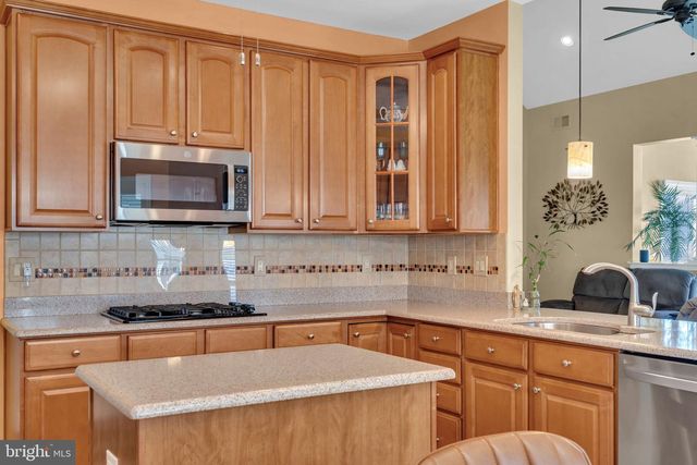 30 POINT PLEASANT DR, Waretown, NJ 08758