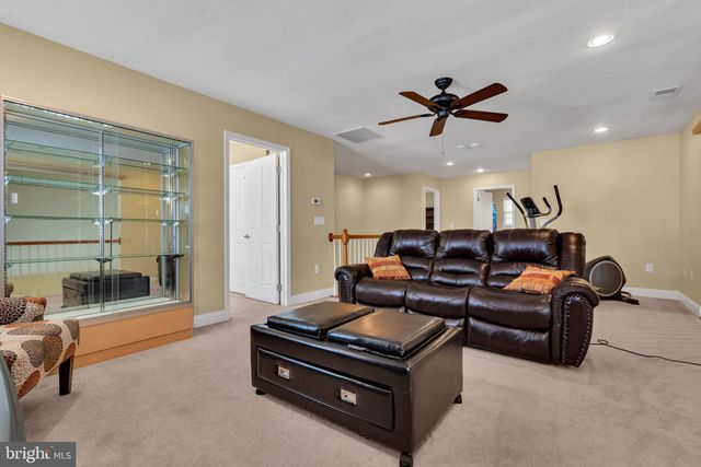 30 POINT PLEASANT DR, Waretown, NJ 08758