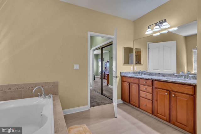 30 POINT PLEASANT DR, Waretown, NJ 08758