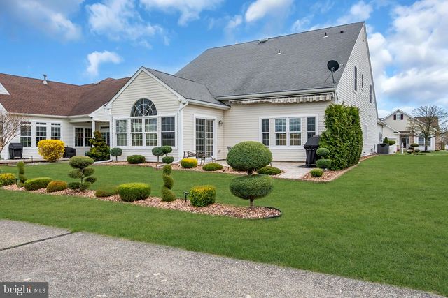 30 POINT PLEASANT DR, Waretown, NJ 08758