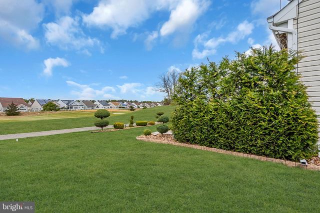 30 POINT PLEASANT DR, Waretown, NJ 08758
