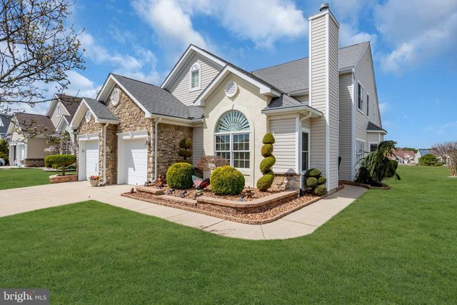 30 POINT PLEASANT DR, Waretown, NJ 08758