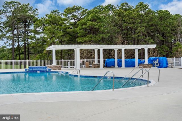 30 POINT PLEASANT DR, Waretown, NJ 08758