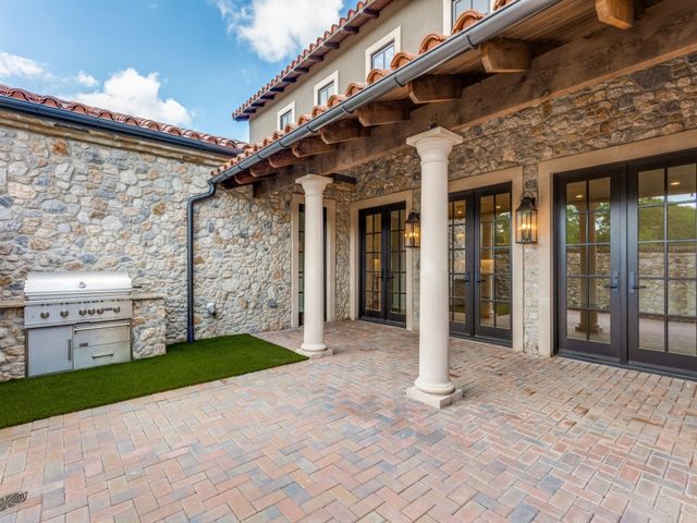 76 Cortes Drive, Westlake, TX 76262