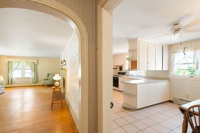 59 Brooklawn St, New Bedford, MA 02745
