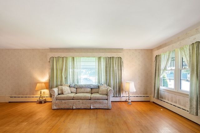59 Brooklawn St, New Bedford, MA 02745
