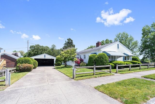 59 Brooklawn St, New Bedford, MA 02745