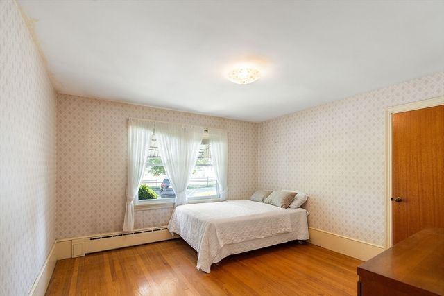 59 Brooklawn St, New Bedford, MA 02745