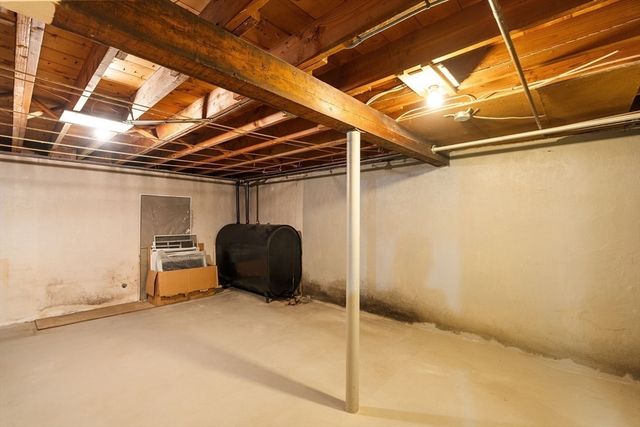 59 Brooklawn St, New Bedford, MA 02745