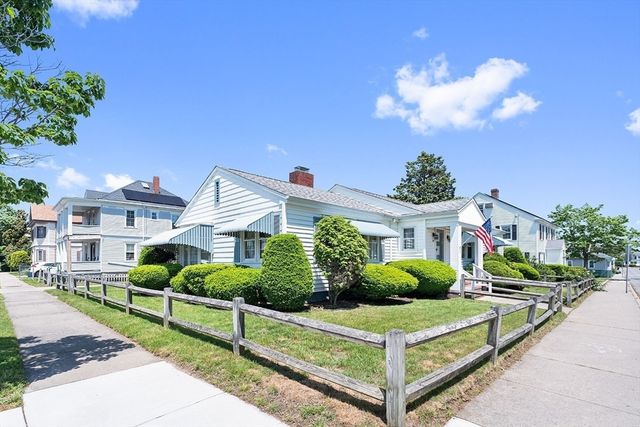 59 Brooklawn St, New Bedford, MA 02745