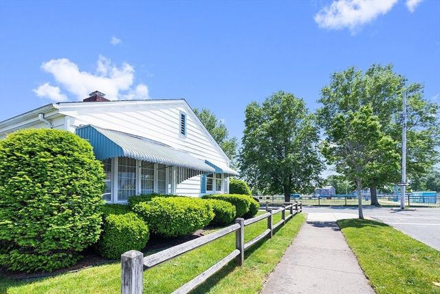 59 Brooklawn St, New Bedford, MA 02745