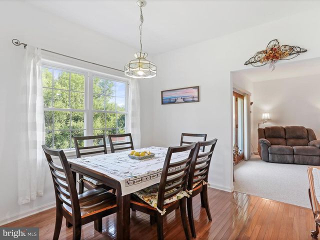1932 BELL AVE, Chambersburg, PA 17202