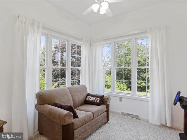 1932 BELL AVE, Chambersburg, PA 17202