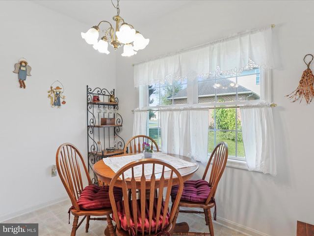 1932 BELL AVE, Chambersburg, PA 17202