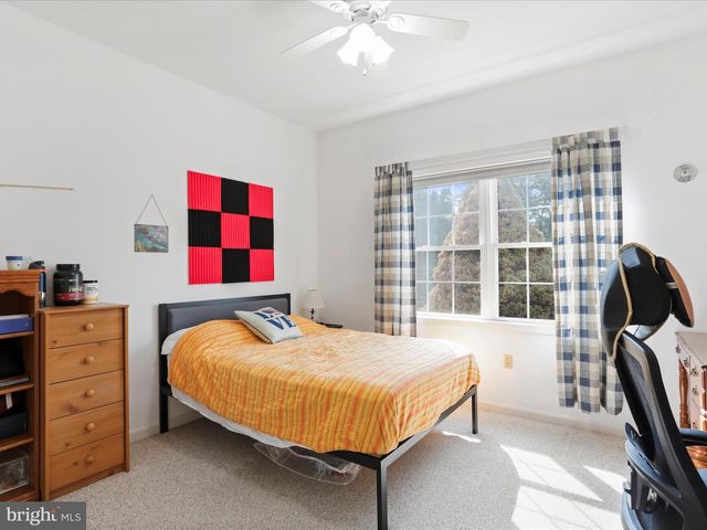 1932 BELL AVE, Chambersburg, PA 17202