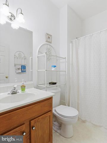1932 BELL AVE, Chambersburg, PA 17202