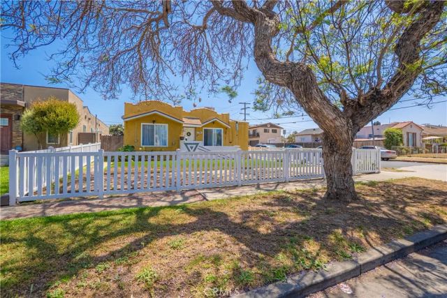 764 W 107th Street, Los Angeles, CA 90044