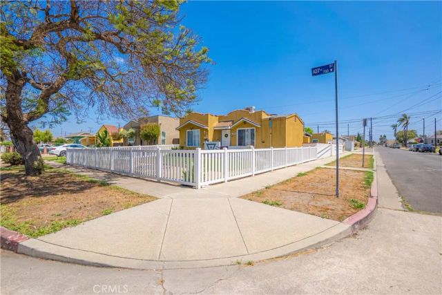 764 W 107th Street, Los Angeles, CA 90044