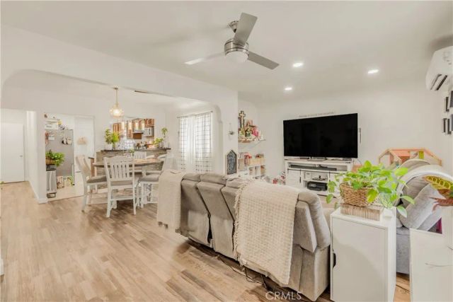 764 W 107th Street, Los Angeles, CA 90044