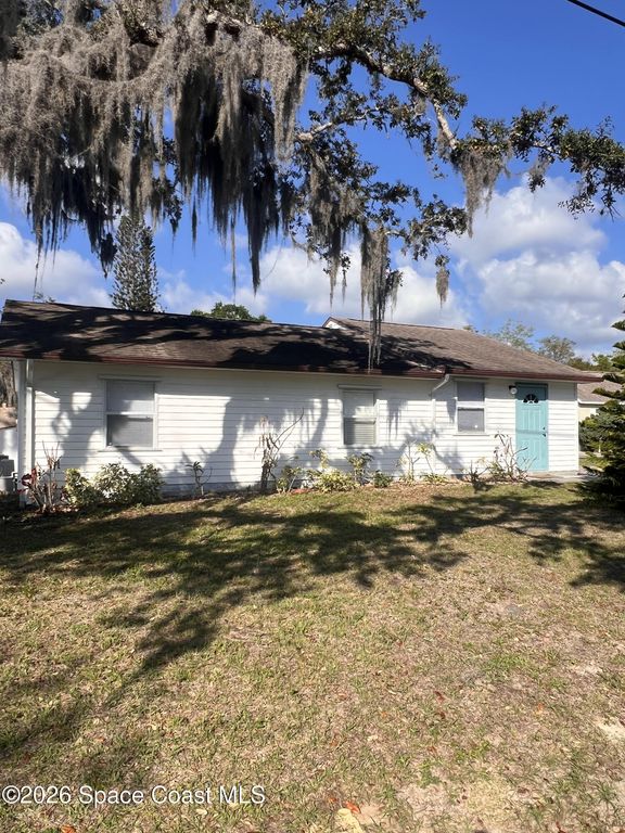 1330 Lichty Street NE, Palm Bay, FL 32905