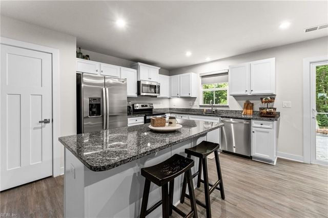 6888 Motley Landing DR, Gloucester, VA 23061