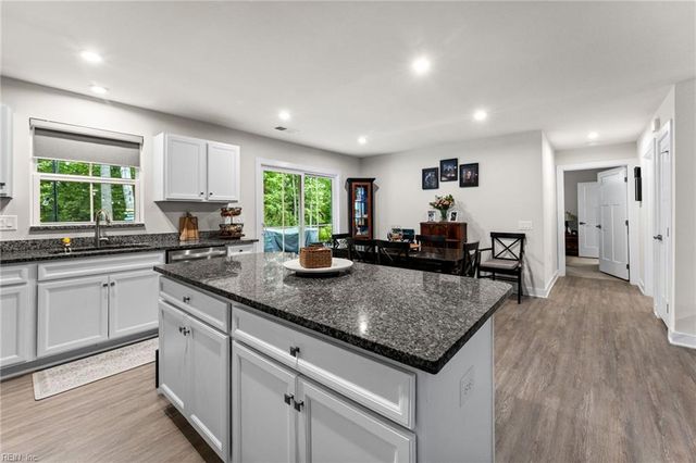 6888 Motley Landing DR, Gloucester, VA 23061