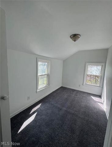 1102 Tonawanda Avenue, Akron, OH 44305