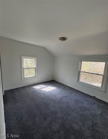 1102 Tonawanda Avenue, Akron, OH 44305