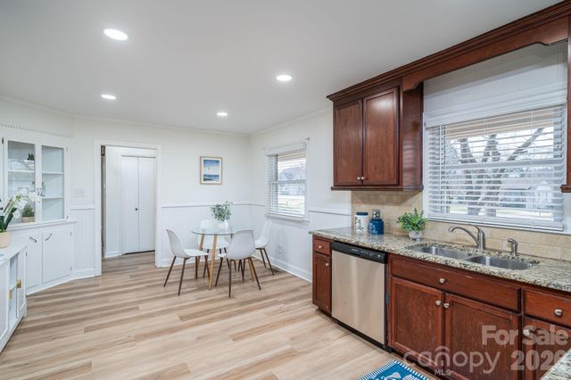 525 Julia Avenue, Belmont, NC 28012