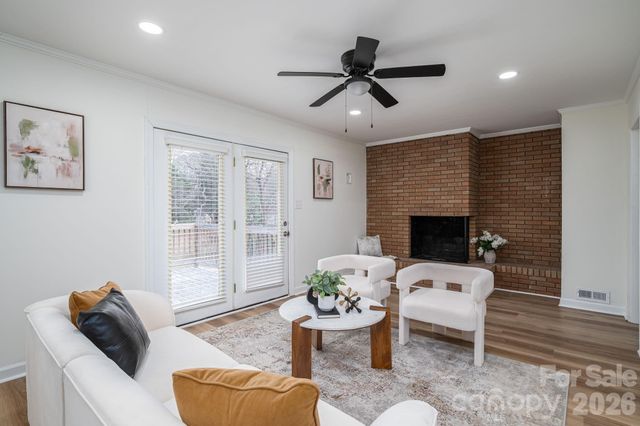 525 Julia Avenue, Belmont, NC 28012