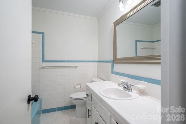 525 Julia Avenue, Belmont, NC 28012