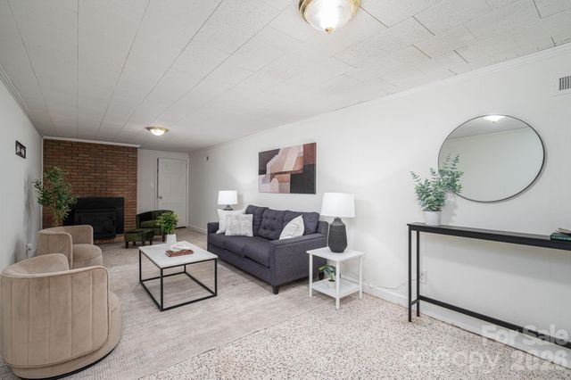 525 Julia Avenue, Belmont, NC 28012