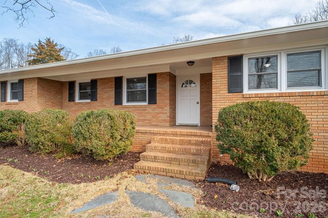 525 Julia Avenue, Belmont, NC 28012