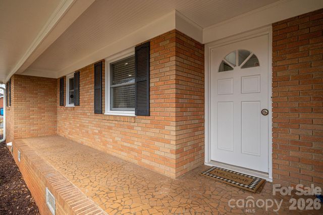 525 Julia Avenue, Belmont, NC 28012