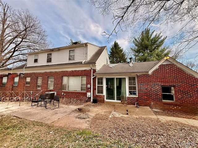 20 Green Acres Road, Bellefontaine Nghbrs, MO 63137