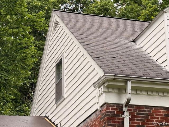 20 Green Acres Road, Bellefontaine Nghbrs, MO 63137