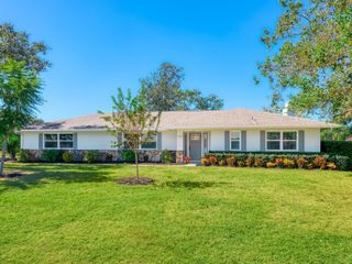 130 MIMOSA DRIVE, Sarasota, FL 34232